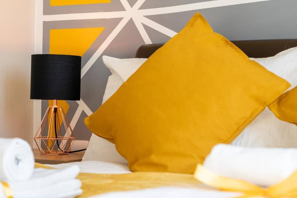 Avril Apartments Бирмингам Екстериор снимка