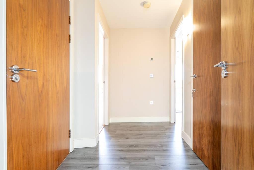 Avril Apartments Бирмингам Екстериор снимка
