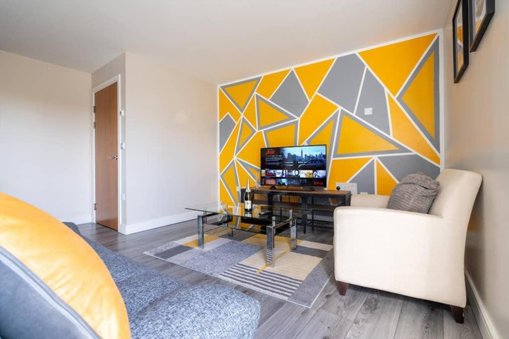 Avril Apartments Бирмингам Екстериор снимка