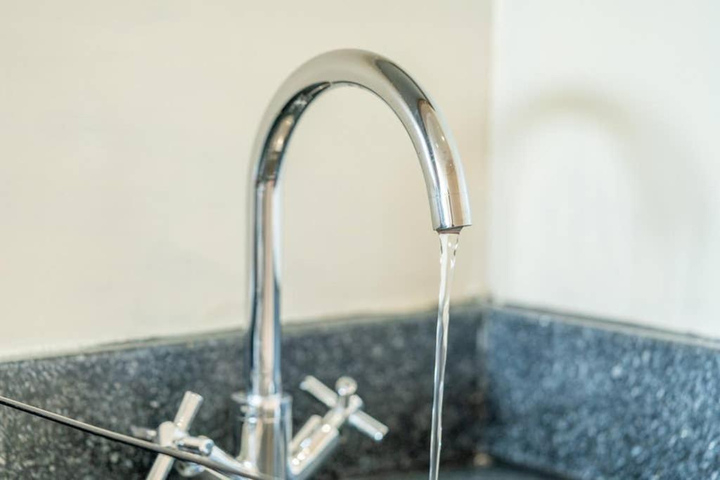 Avril Apartments Бирмингам Екстериор снимка