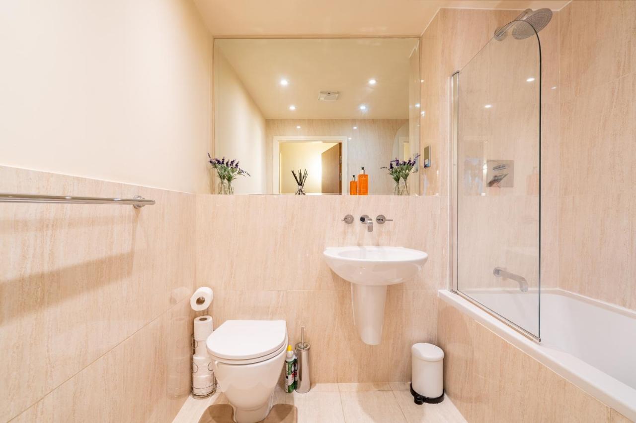 Avril Apartments Бирмингам Екстериор снимка